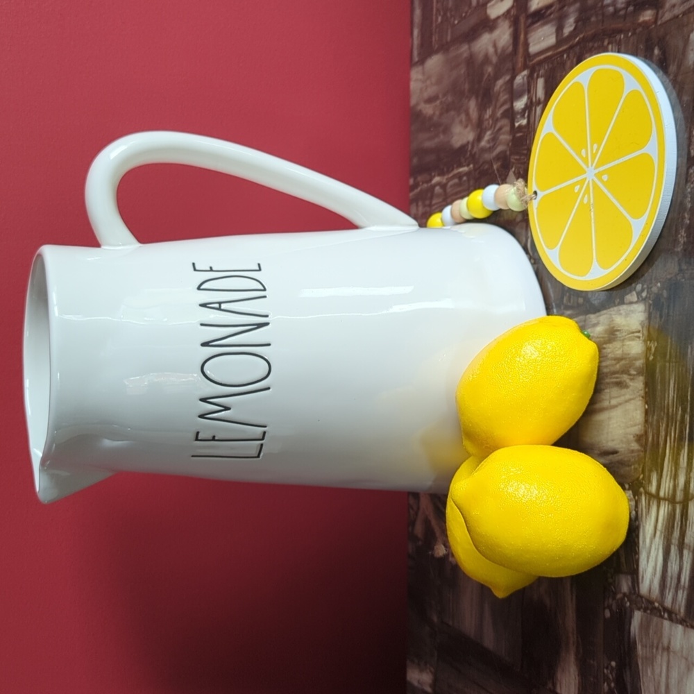 ❌SOLD❌Rae Dunn LEMONADE Pitcher - Picture 1 of 5